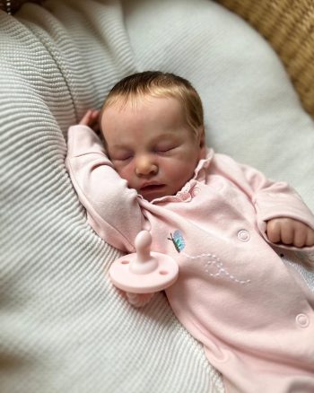 Prototype Carter full body silicone baby doll by Priscila Reborn Dolls